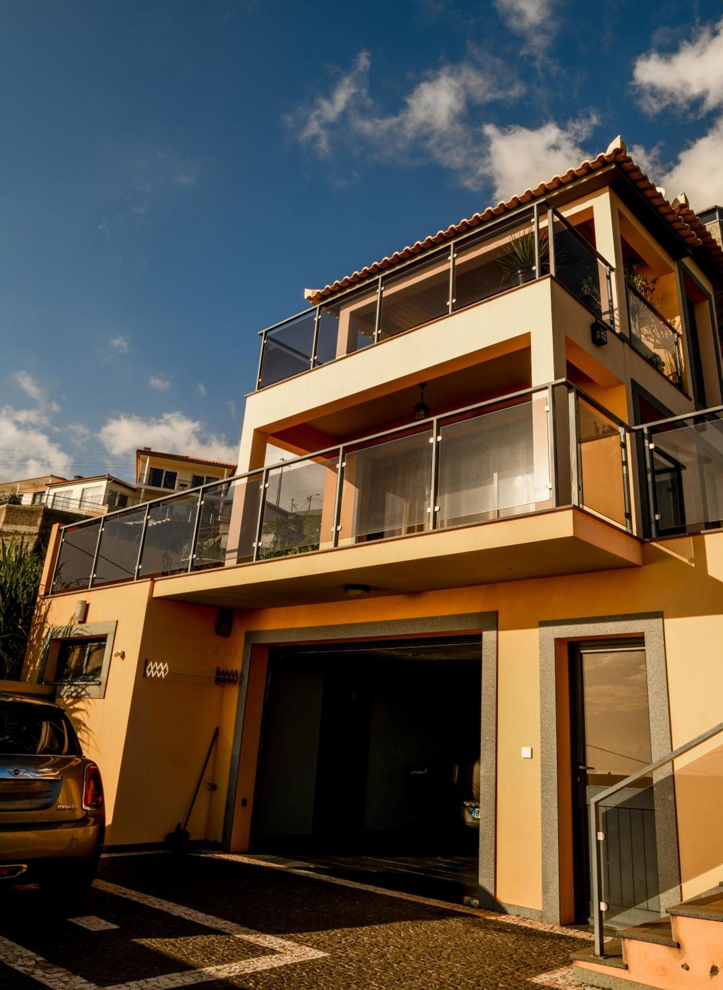 Вилла Bairos House - Coastal Escape Рибейра-Брава Экстерьер фото